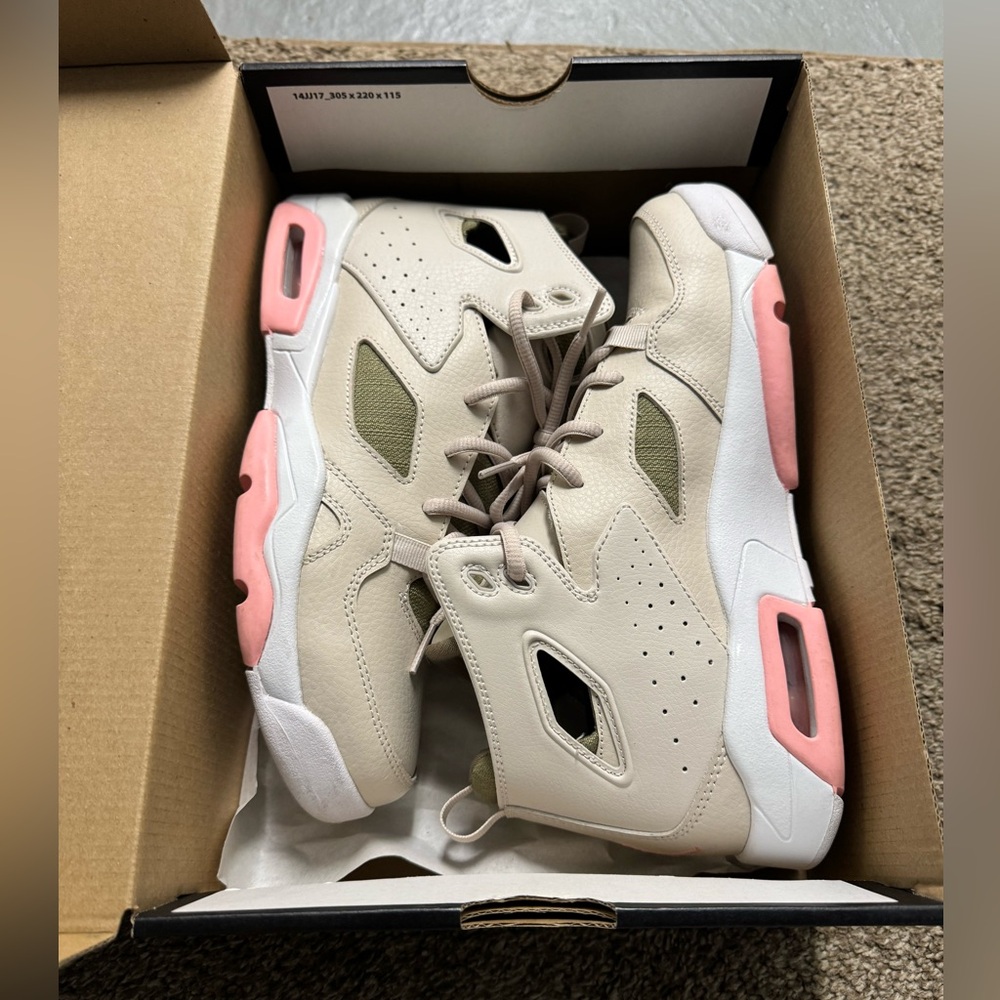 Jordan Kids Sneakers in Beige and Pink